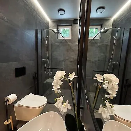Leo &private Spa Apartment Bratislava