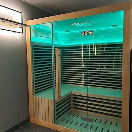 Apartment Leo &private Spa Bratislava